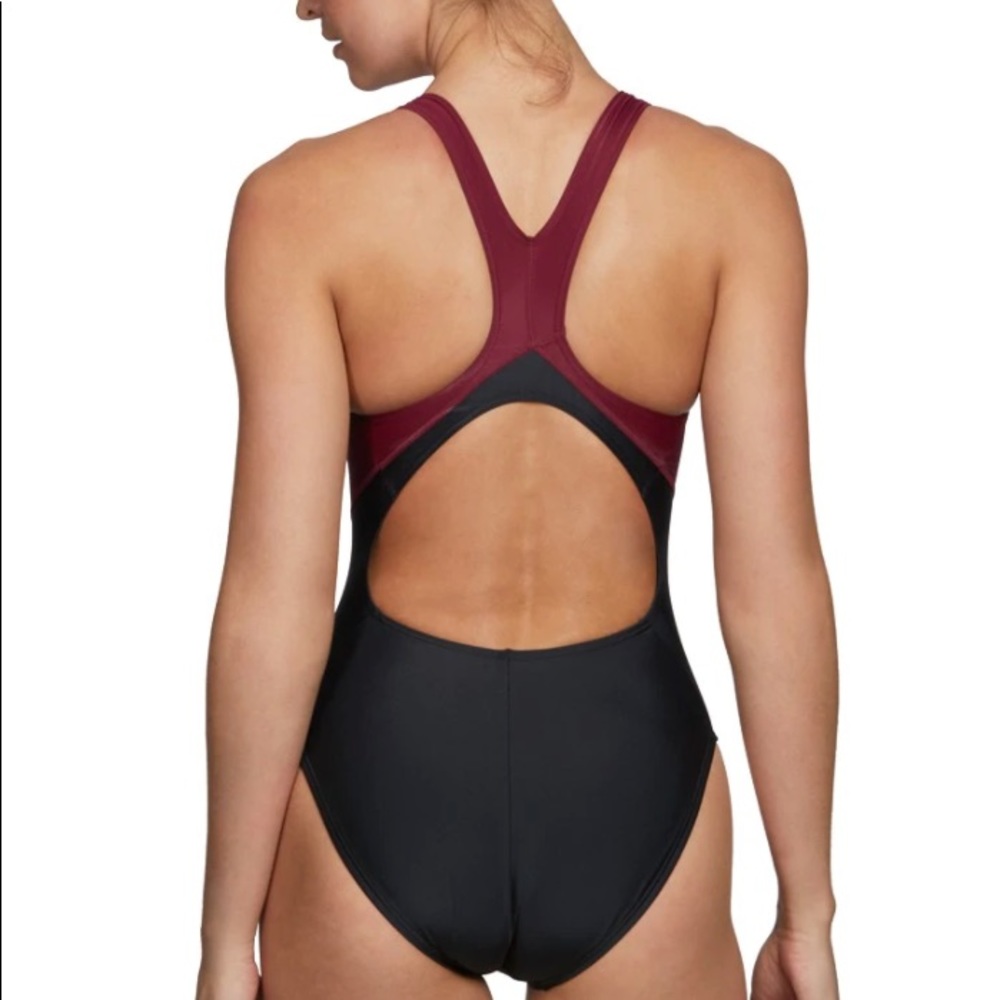 NEW TYR Alliance T-Splice Malit1Y 10/12 One Piece Swimsuit 28 burgundy/Black